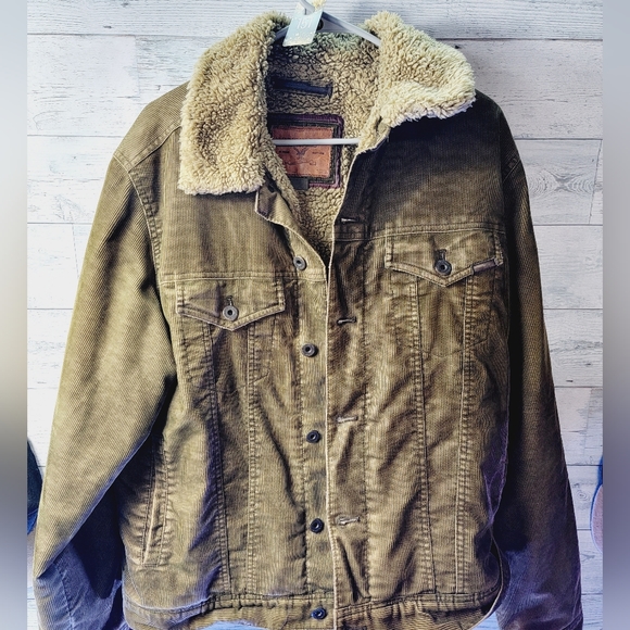 Other - @JORDET BUNDLE  Y151. Sherpa corduroy jacket large and Vintage Coach Crissbody